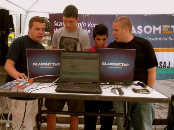 OSLOBOĐENJE: First day of Glasometar (Vote-o-meter) visited by more than 3.000 users